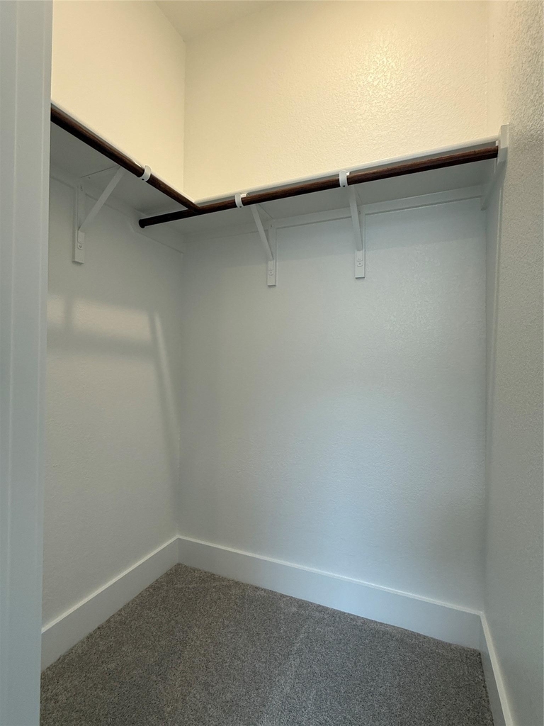 593 Tailwind Dr - Photo 8