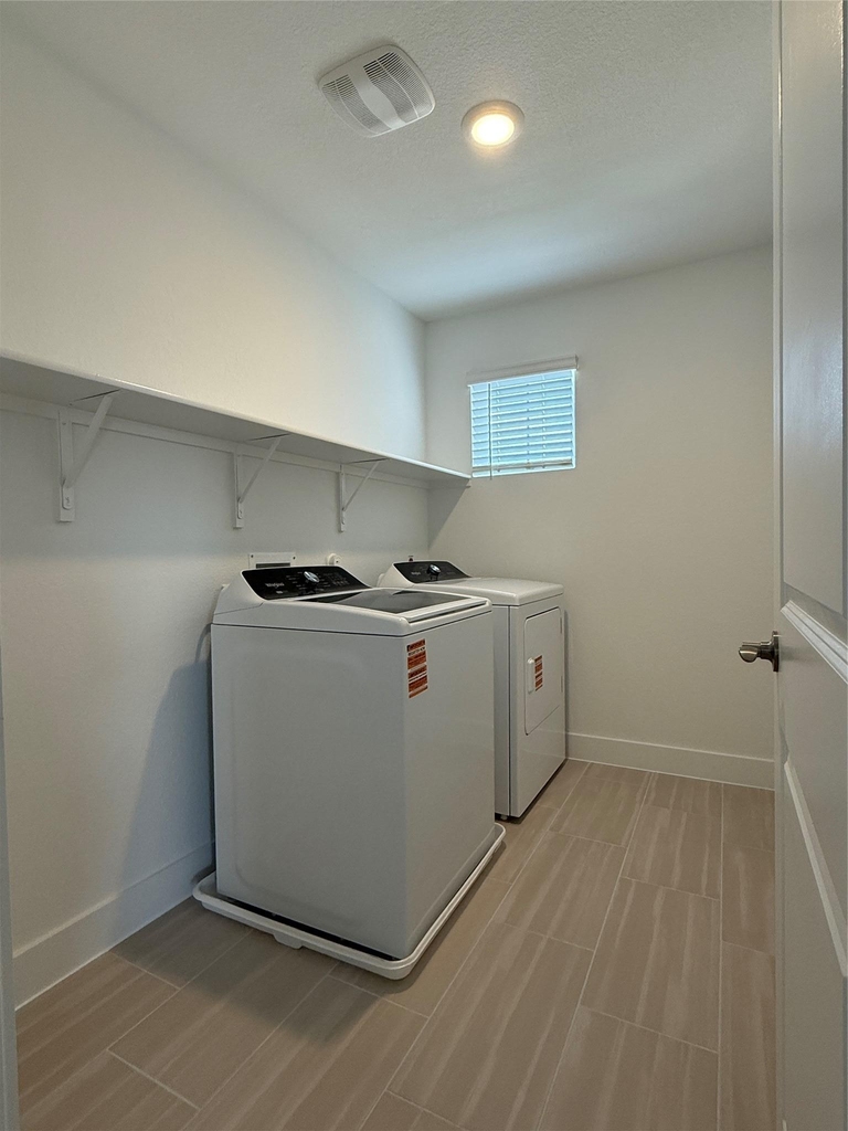 593 Tailwind Dr - Photo 28