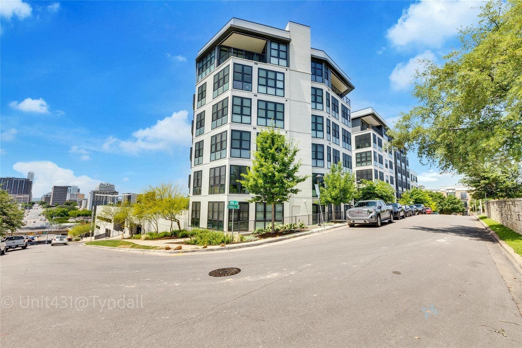 800 Embassy Dr - Photo 25