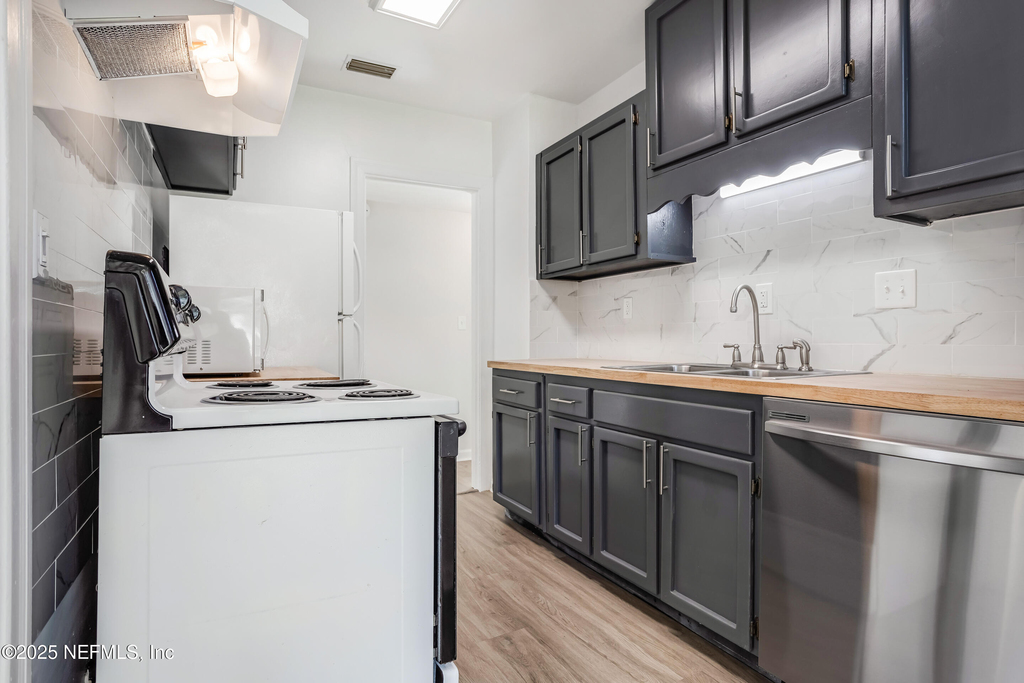 3339 Sylvia Street - Photo 9