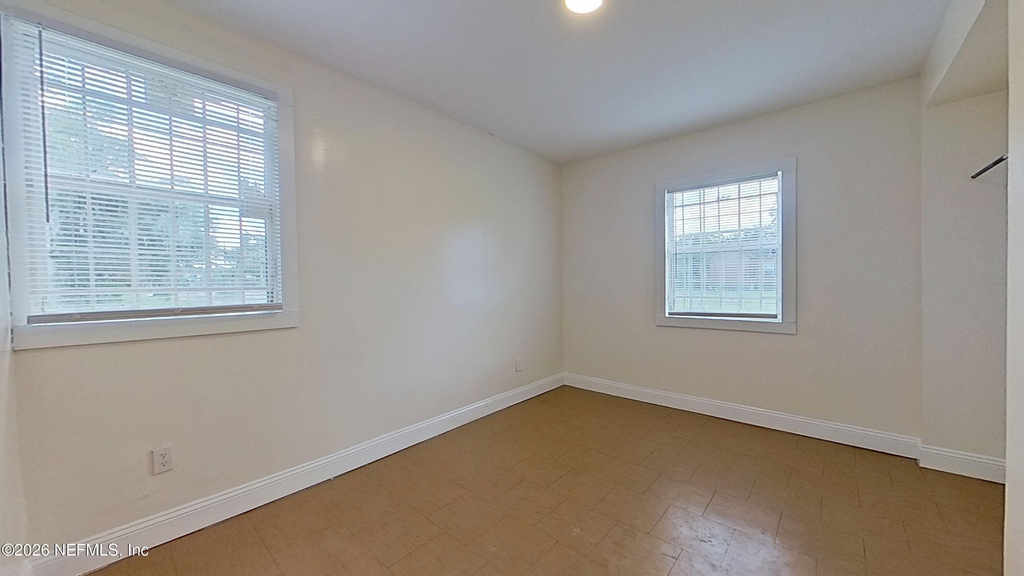 1049 Pippin Street - Photo 7