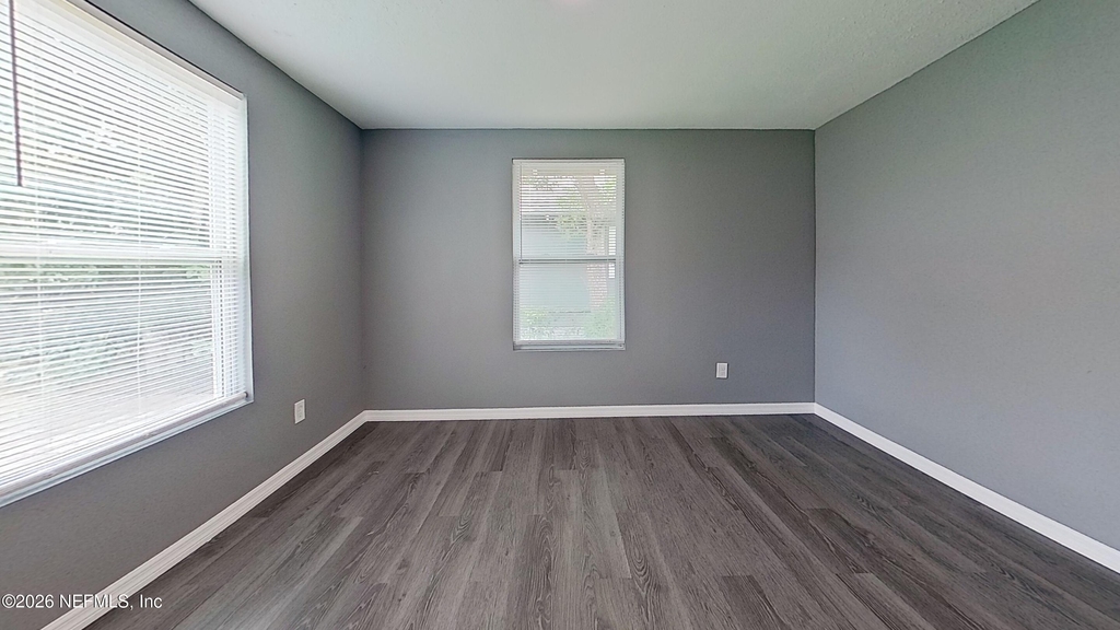 535 W 59th Street - Photo 7