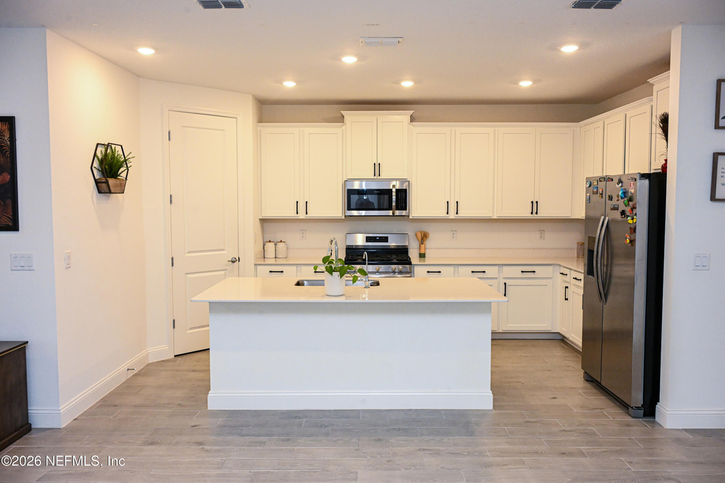 633 Superior Boulevard - Photo 34