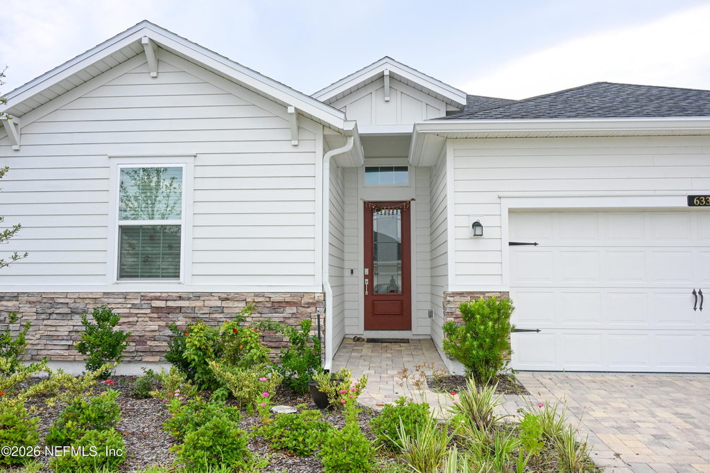 633 Superior Boulevard - Photo 2