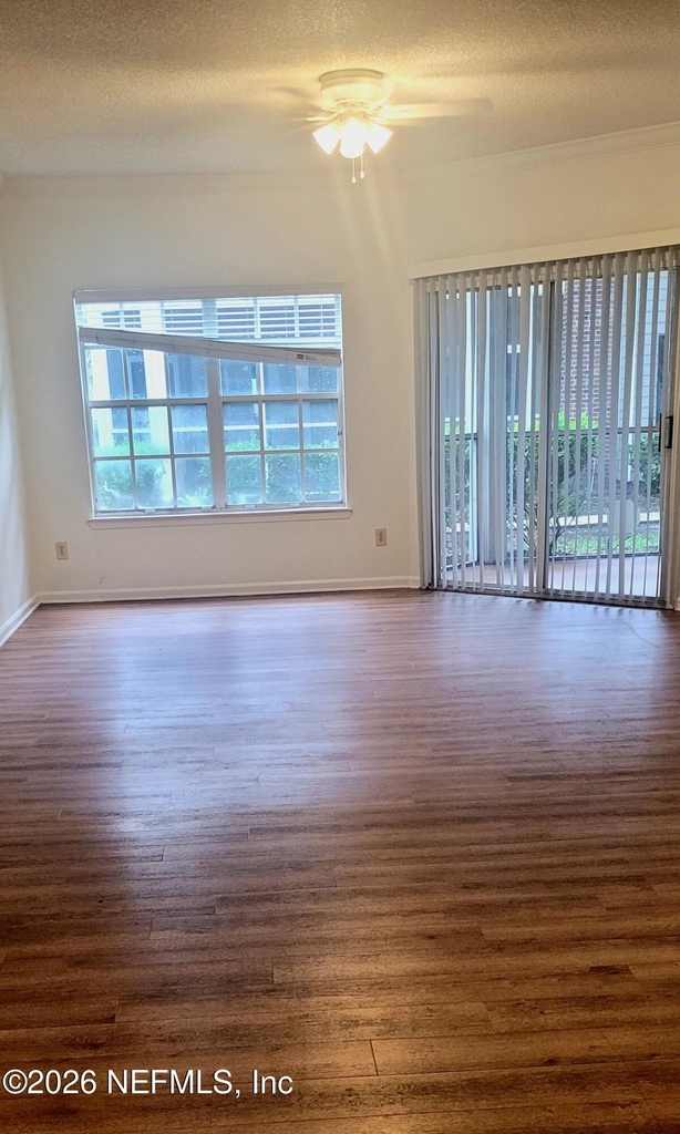 10000 Gate Parkway N - Photo 18