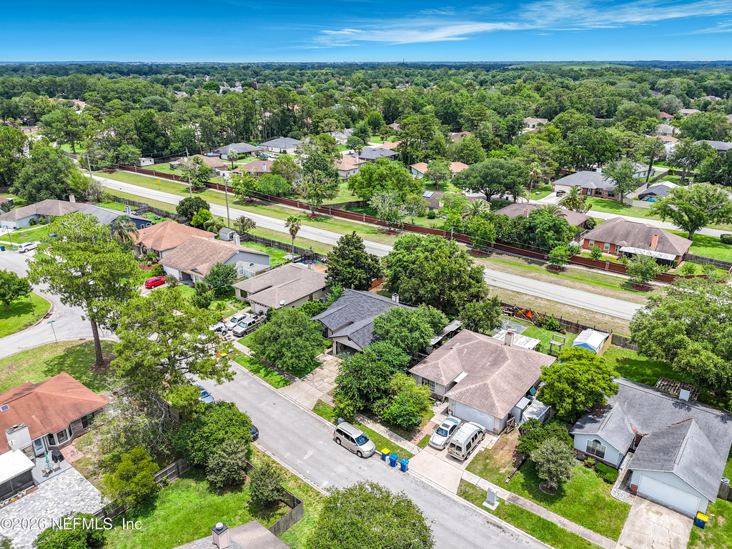 341 Hickory Hollow Drive N - Photo 30