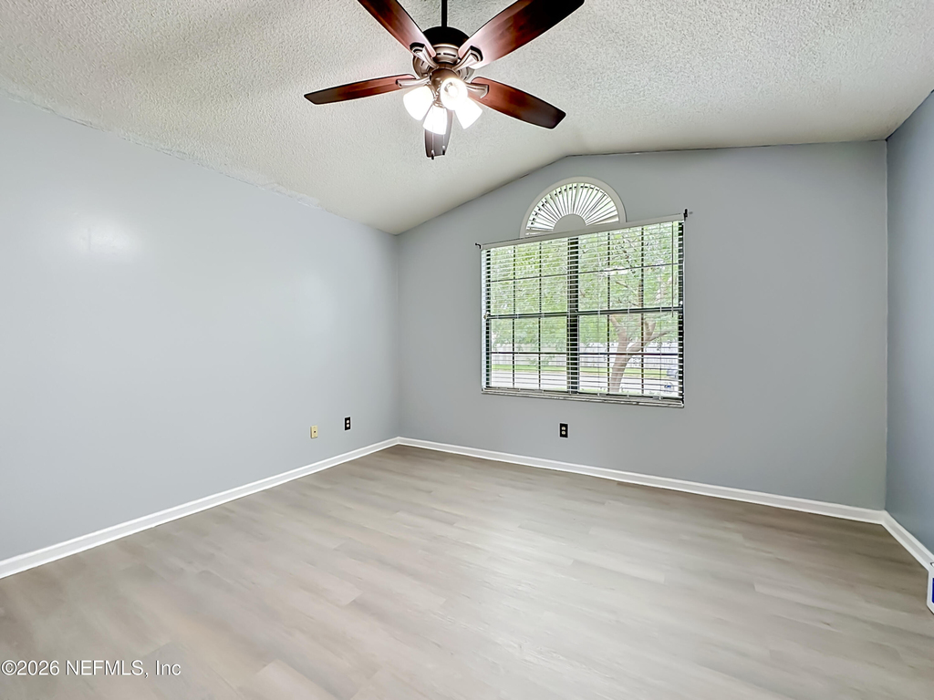 341 Hickory Hollow Drive N - Photo 20