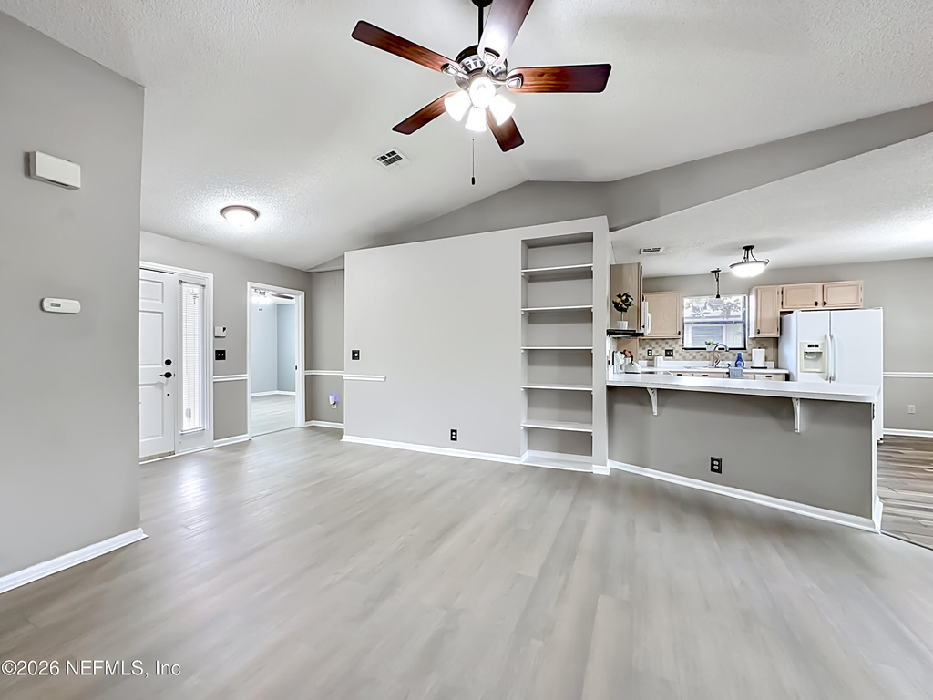 341 Hickory Hollow Drive N - Photo 3