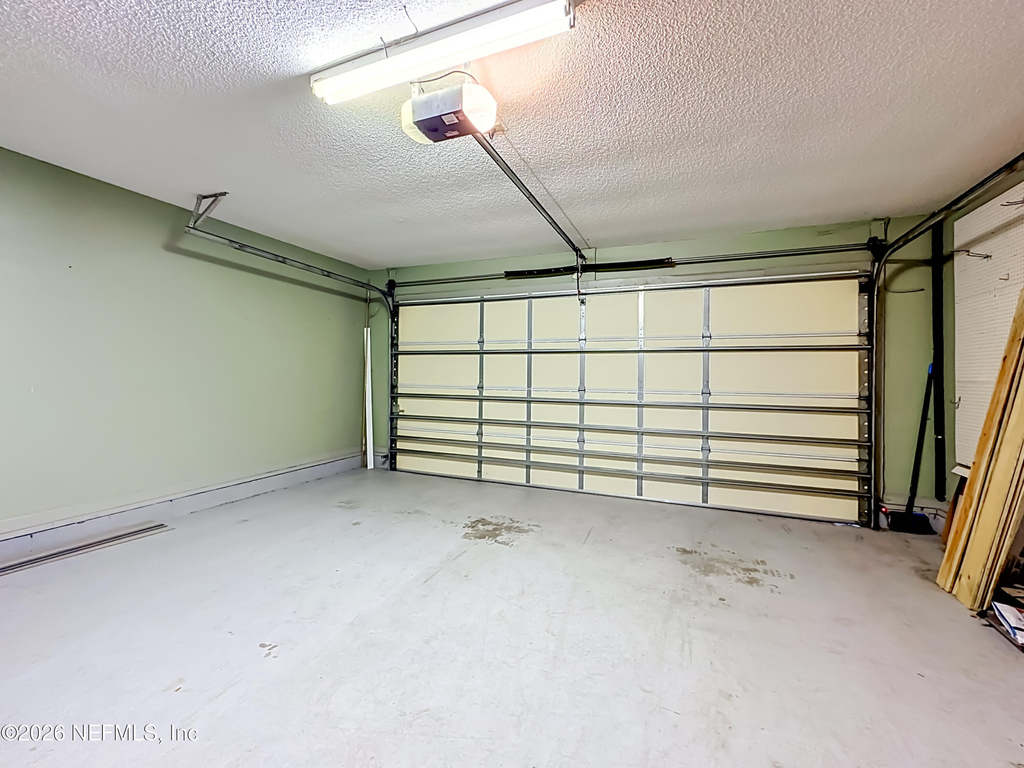 341 Hickory Hollow Drive N - Photo 24