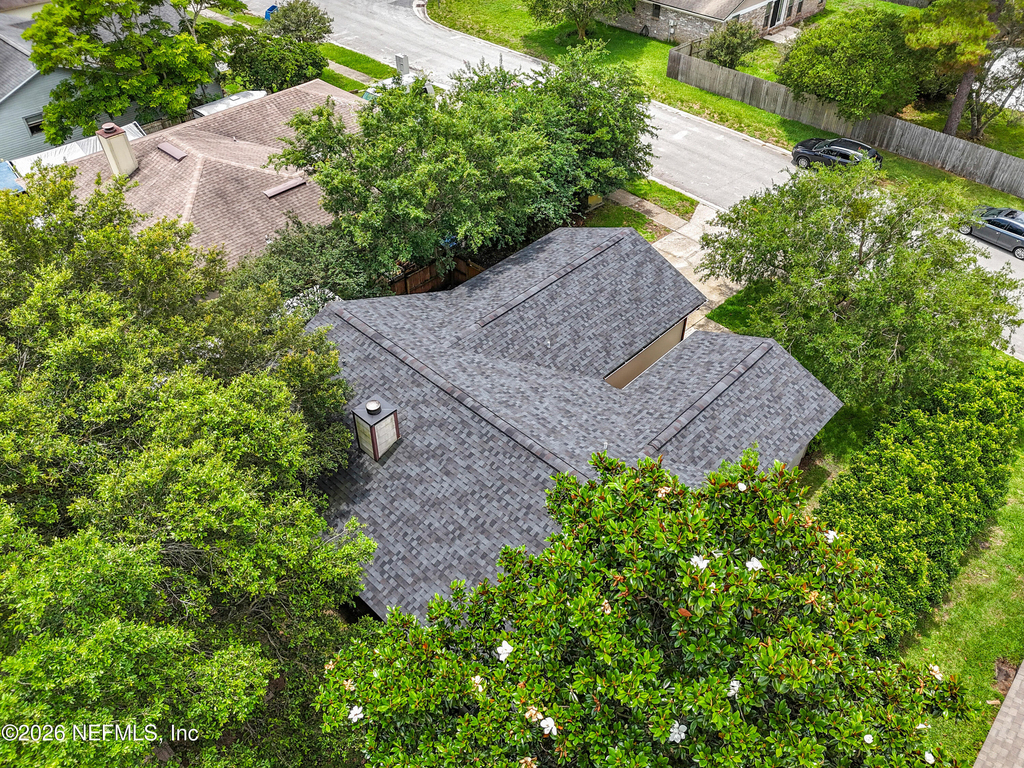 341 Hickory Hollow Drive N - Photo 27