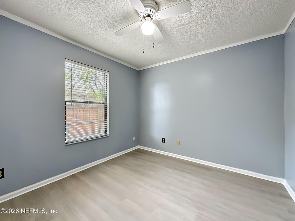 341 Hickory Hollow Drive N - Photo 12