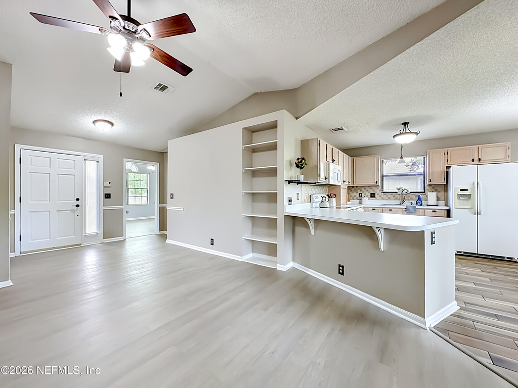 341 Hickory Hollow Drive N - Photo 4