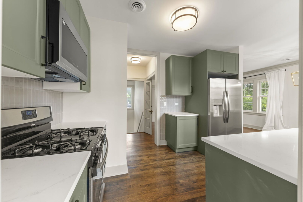 285 Hill Avenue - Photo 3