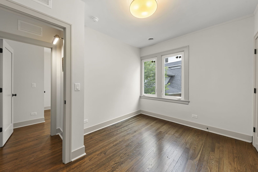 285 Hill Avenue - Photo 10