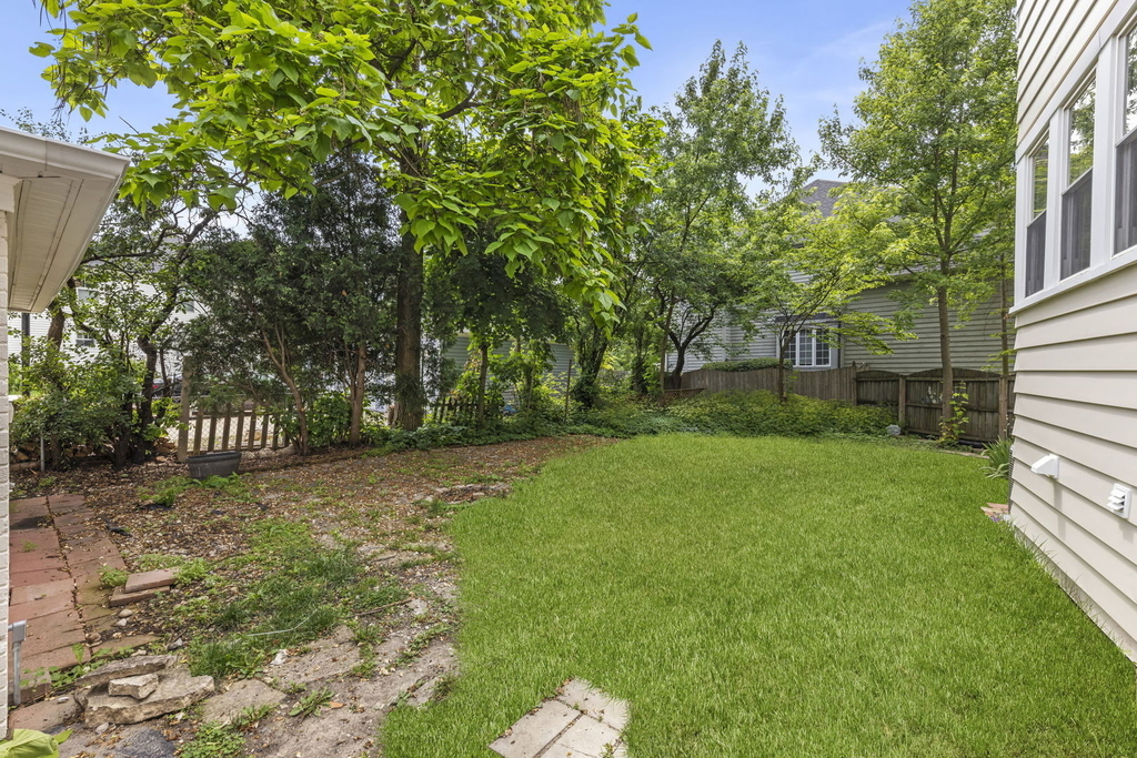 285 Hill Avenue - Photo 12
