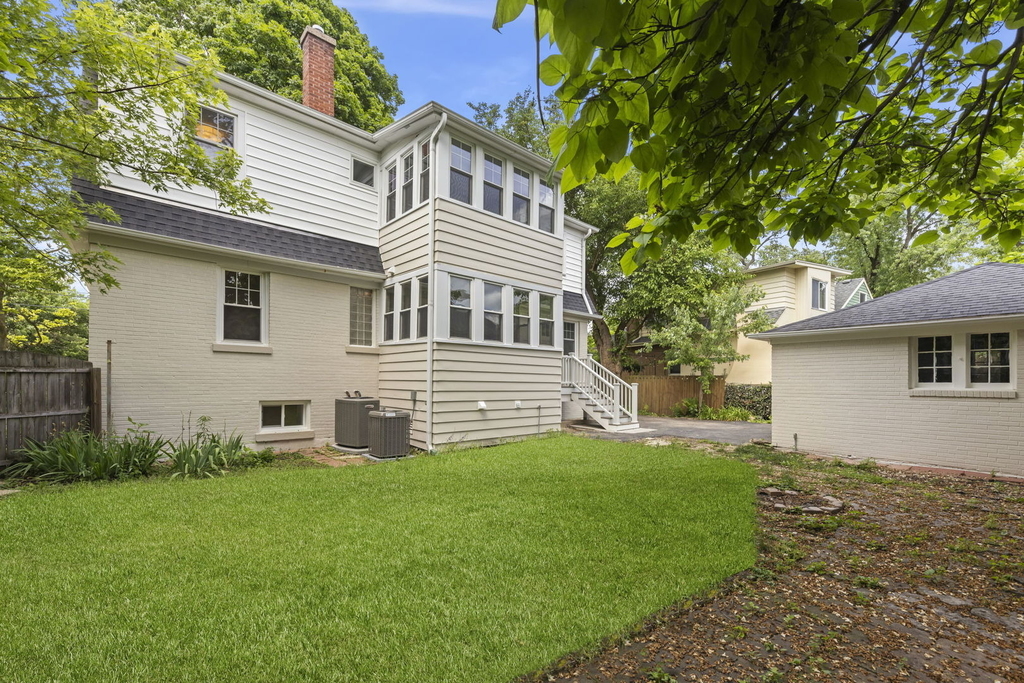 285 Hill Avenue - Photo 13