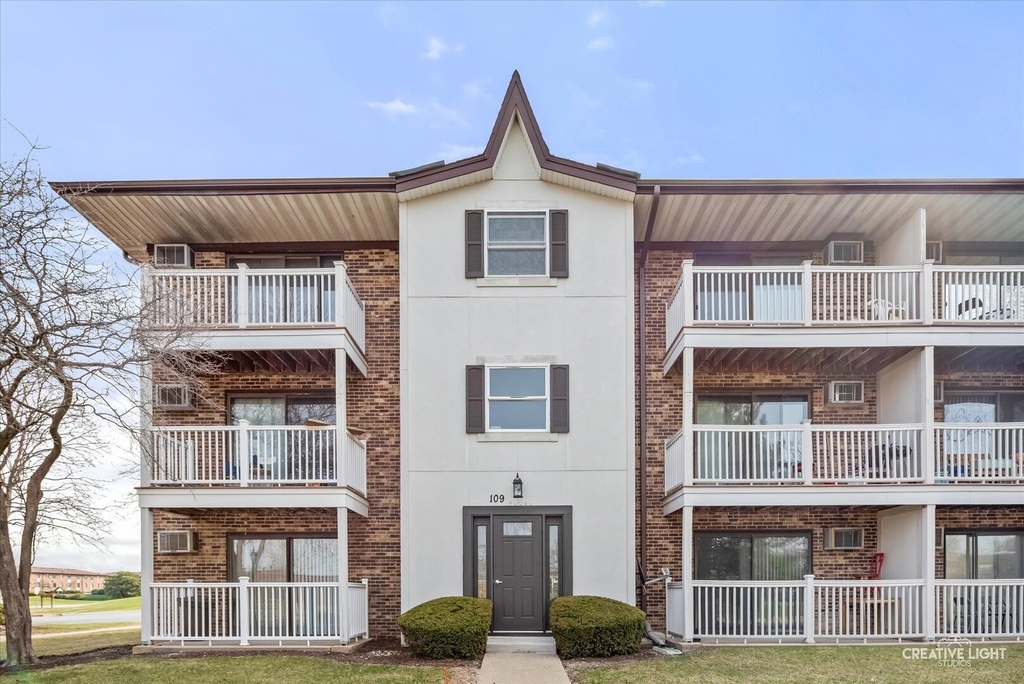 109 Gregory Street - Photo 1