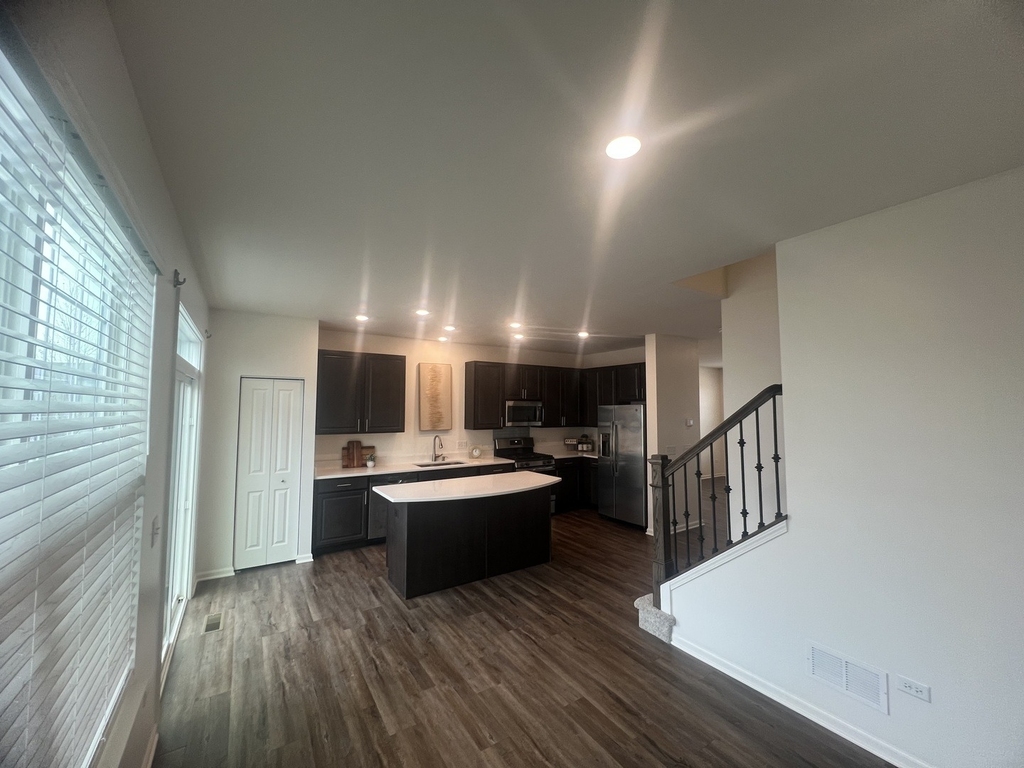 285 Lakeshore Drive - Photo 8