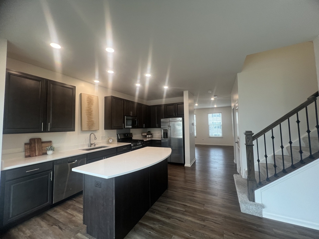 285 Lakeshore Drive - Photo 7