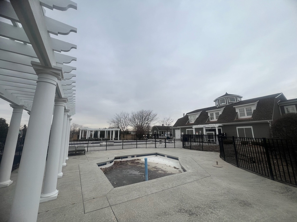 285 Lakeshore Drive - Photo 29