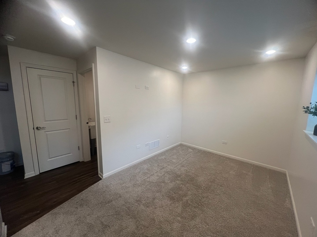 285 Lakeshore Drive - Photo 23