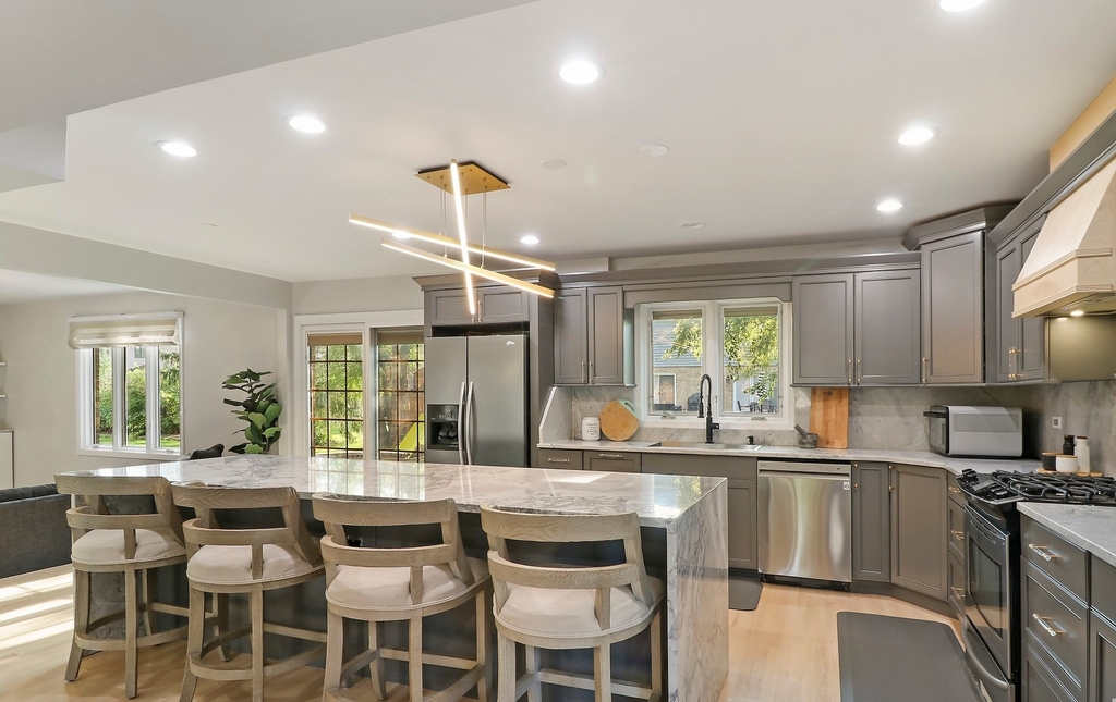 196 Rosedale Court - Photo 6