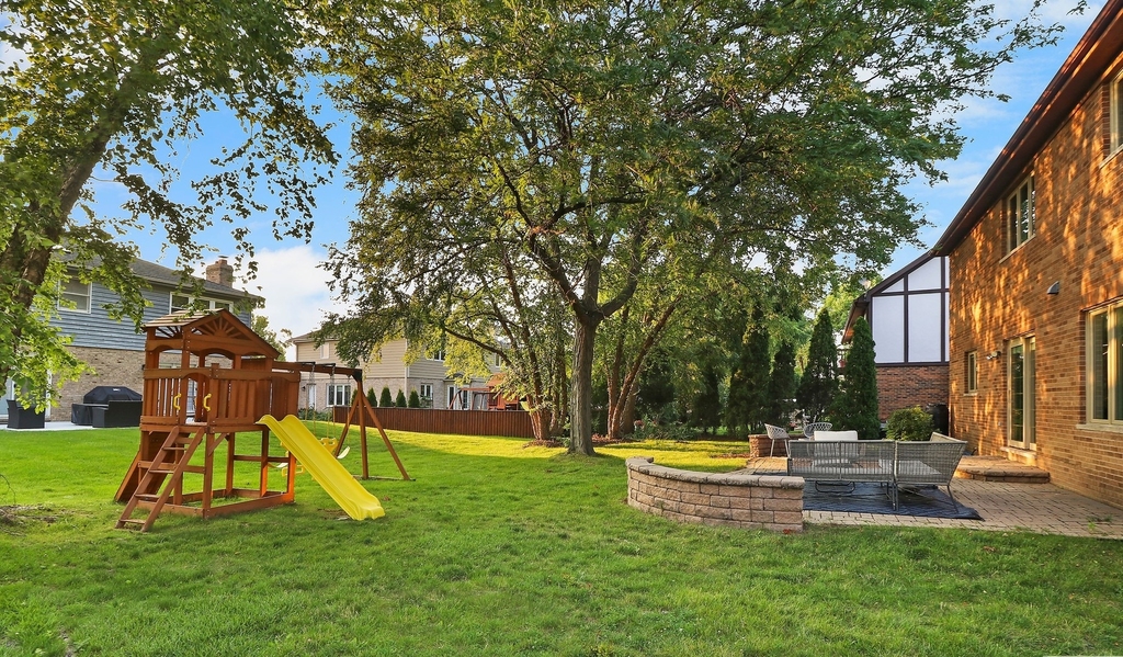 196 Rosedale Court - Photo 37