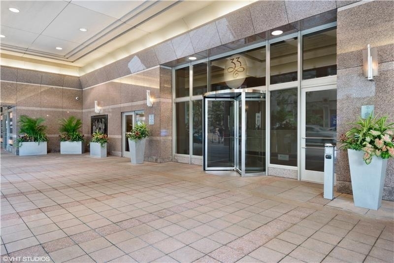 33 W Ontario Street - Photo 53