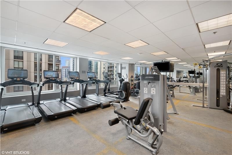 33 W Ontario Street - Photo 37