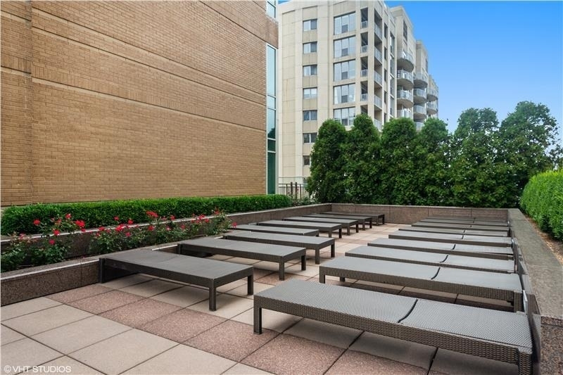 33 W Ontario Street - Photo 43