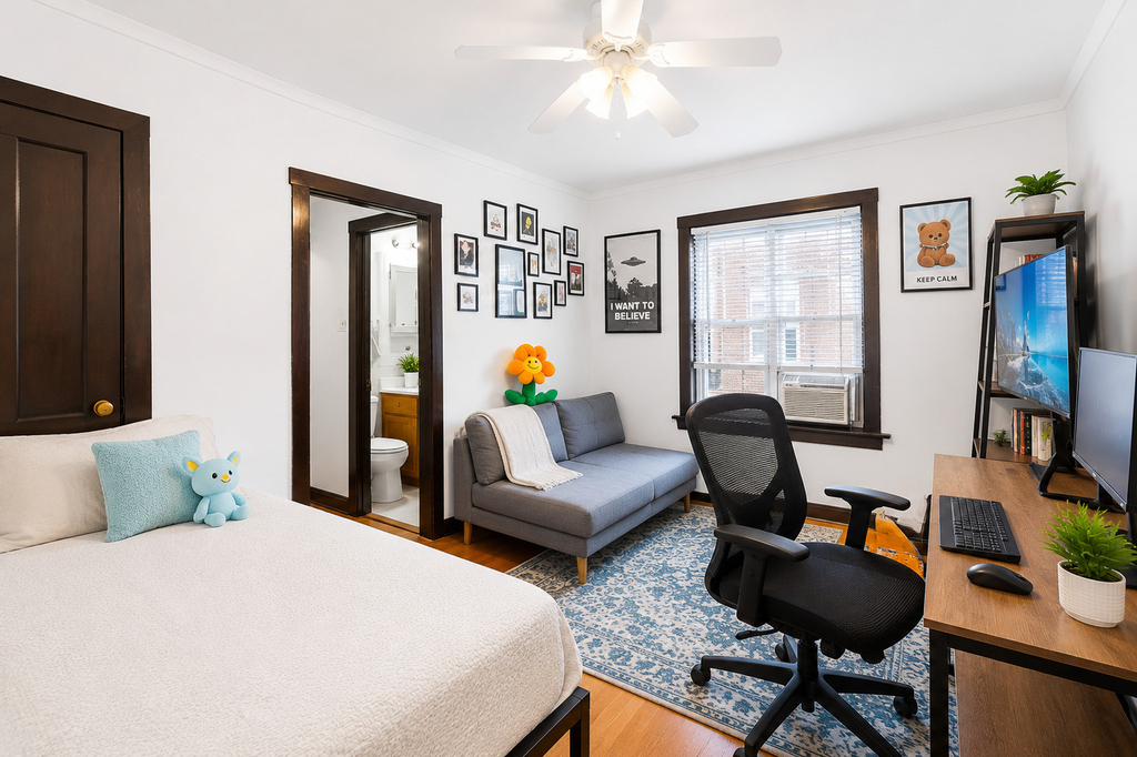 658 W Oakdale Avenue - Photo 1