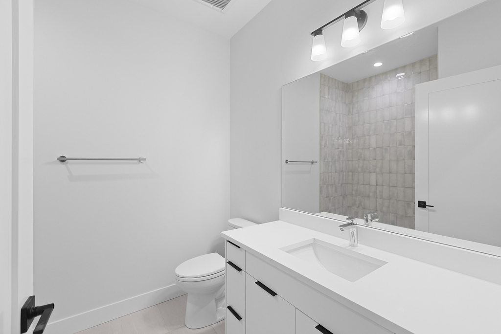 904 W Dakin Street - Photo 4