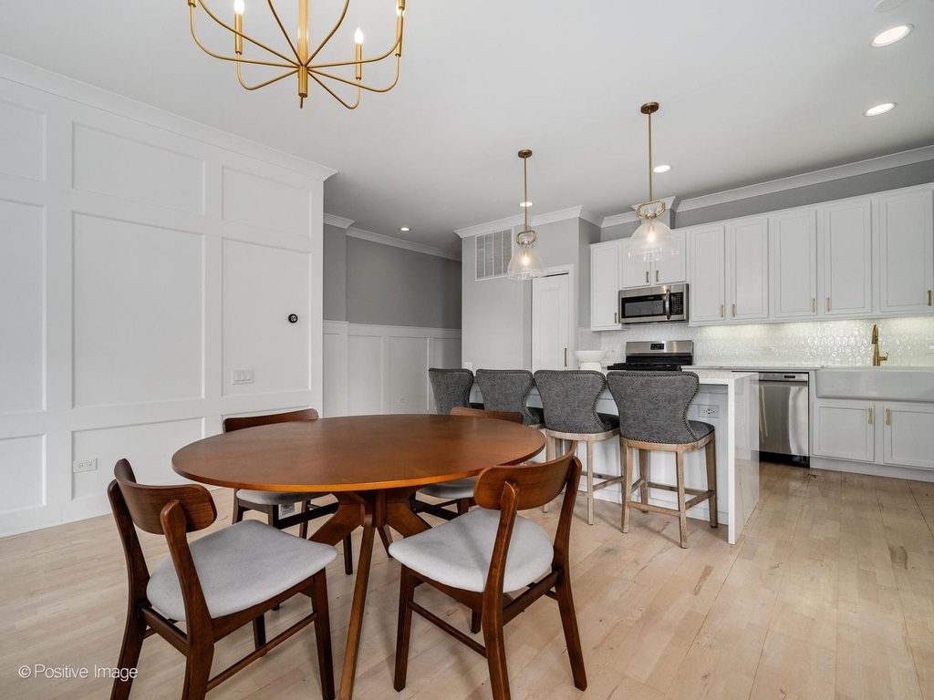 550 W Fulton Street - Photo 6