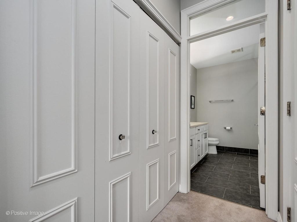 550 W Fulton Street - Photo 13