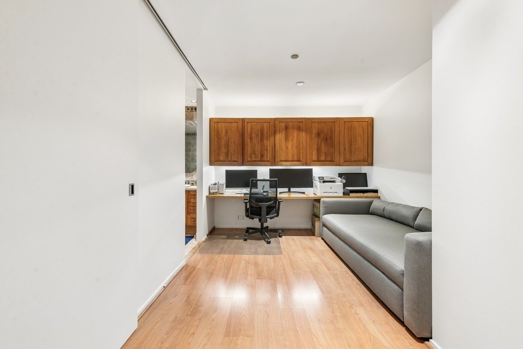 680 N Lake Shore Drive - Photo 10
