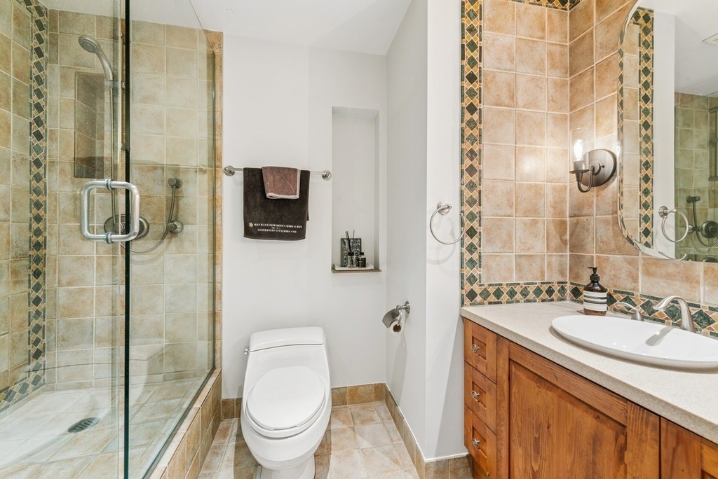 680 N Lake Shore Drive - Photo 11