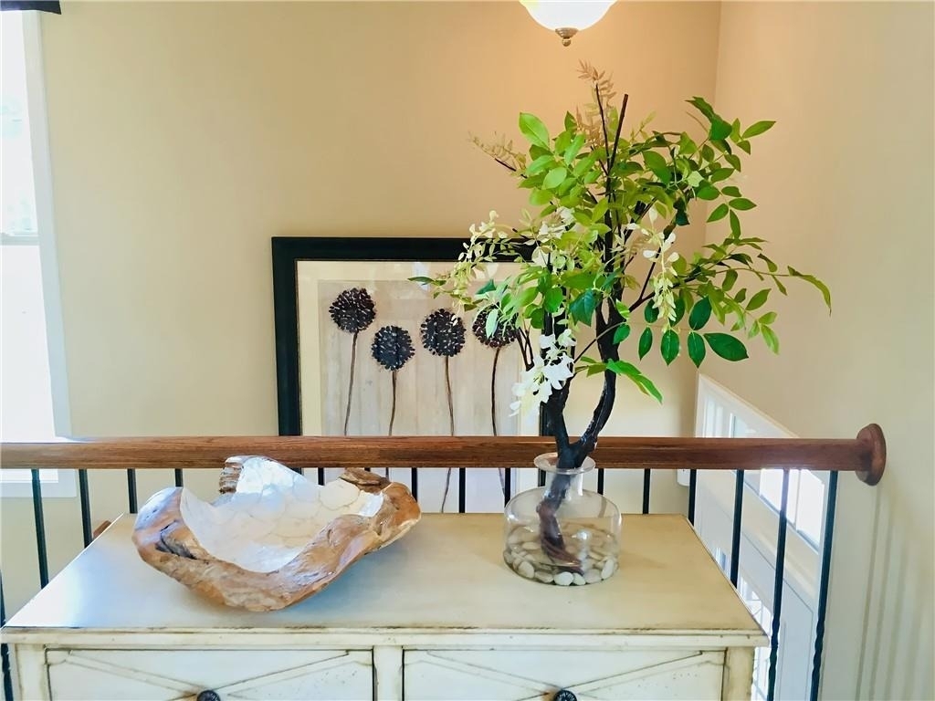 663 Greencrest Lane - Photo 7