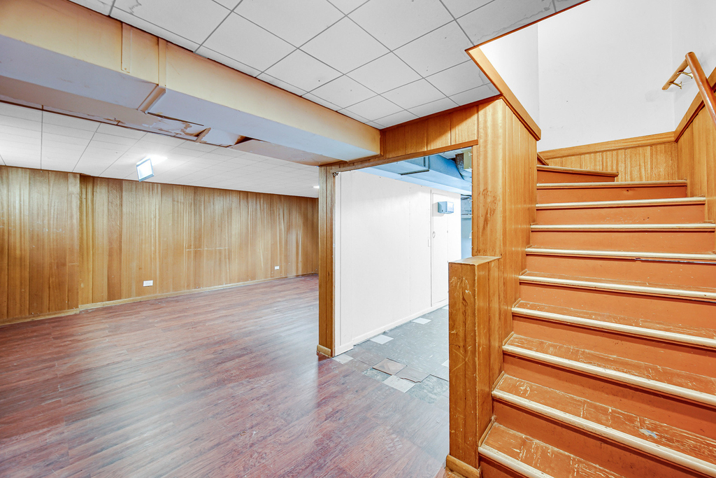 7248 N Ridge Boulevard - Photo 19
