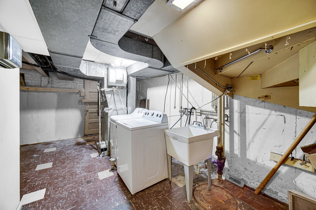 7248 N Ridge Boulevard - Photo 20