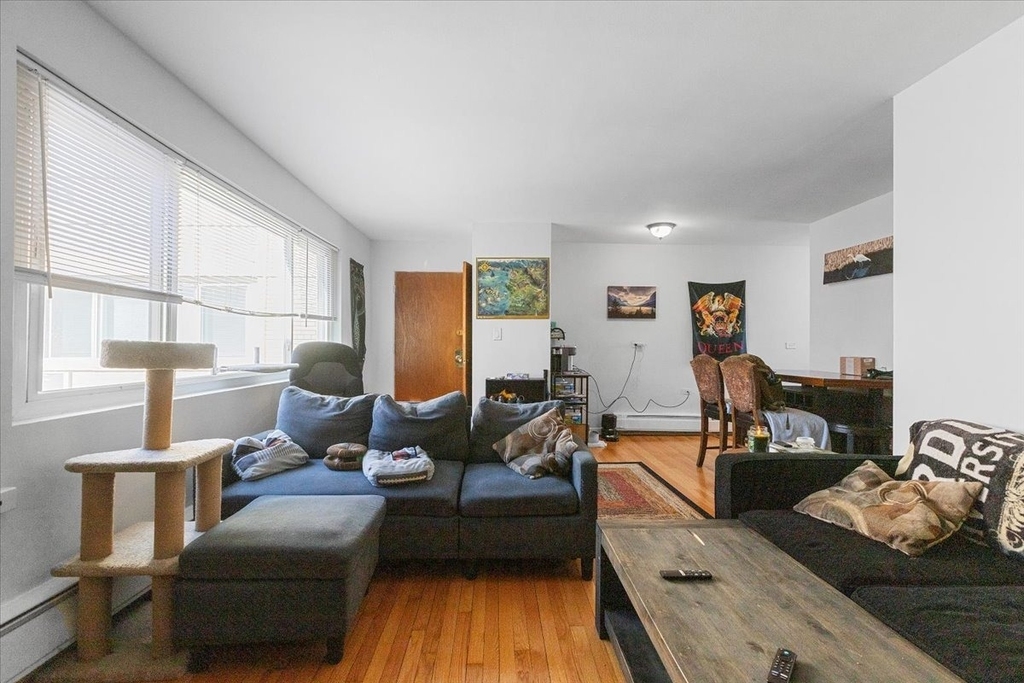 6717 N Hermitage Avenue - Photo 5