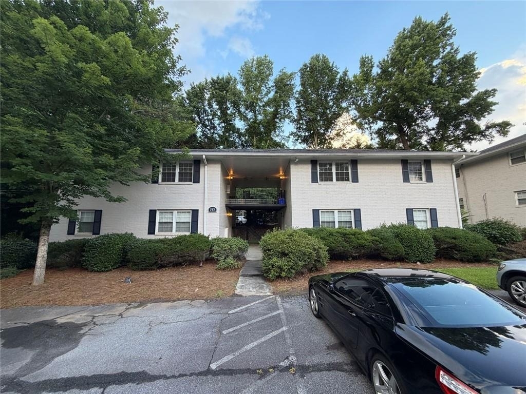 777 Jordan Lane - Photo 9