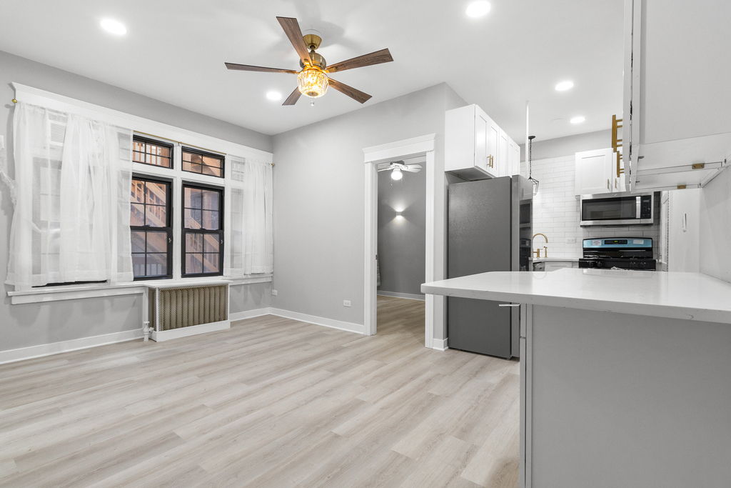 1127 W Farwell Avenue - Photo 3