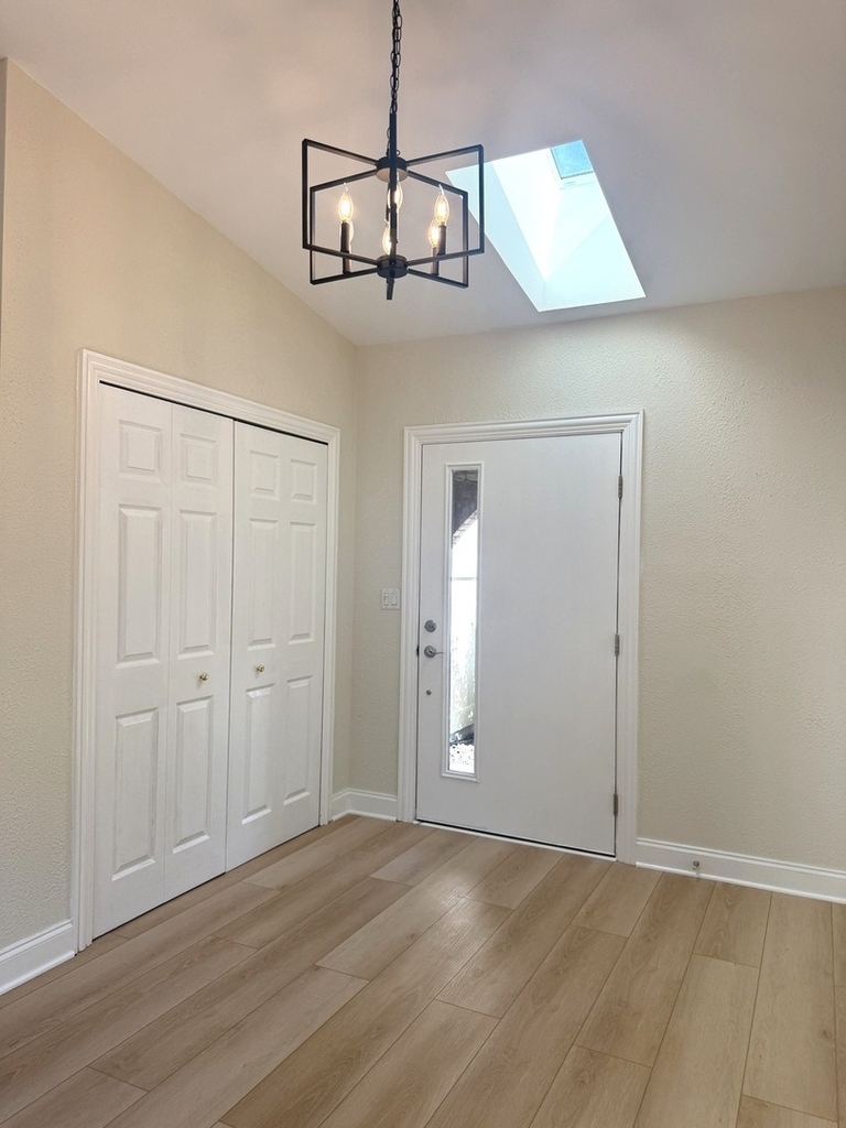 425 Carriage Hill Road - Photo 2