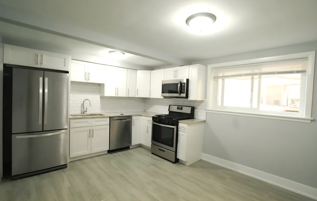 533 Green Oaks Court - Photo 2