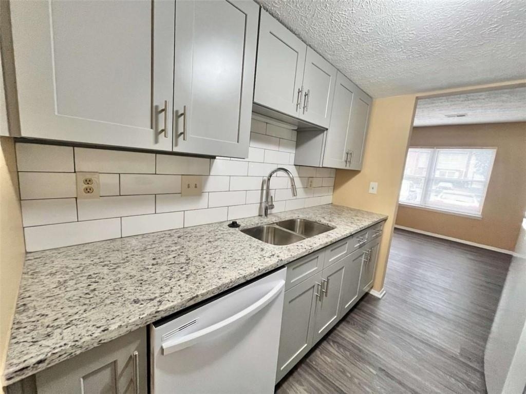 6418 Meadow Rue Drive - Photo 8