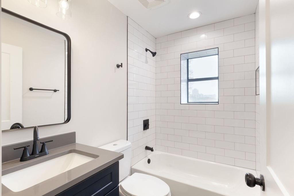 396 Linden Avenue Ne - Photo 17