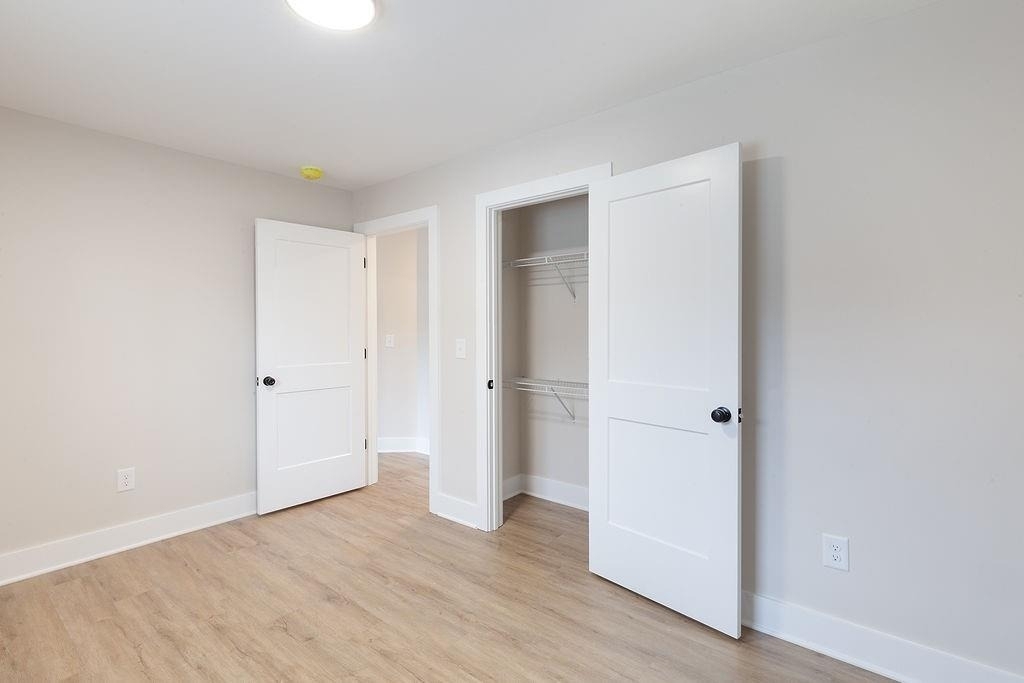 396 Linden Avenue Ne - Photo 9