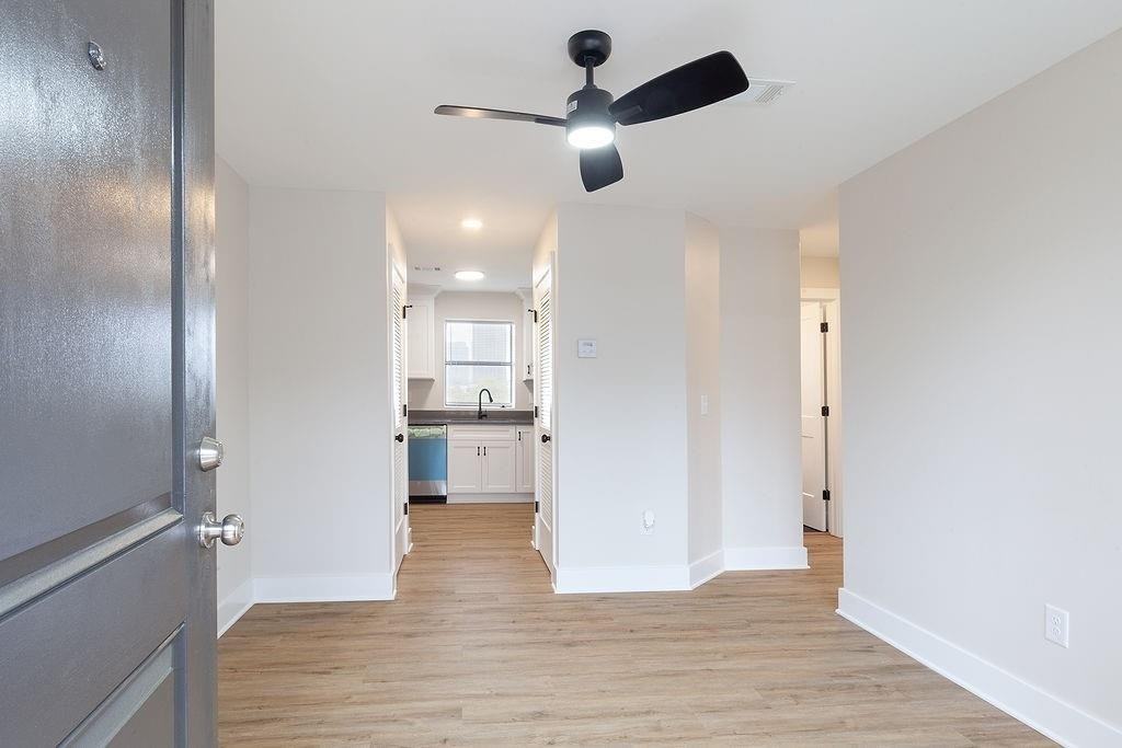 396 Linden Avenue Ne - Photo 20