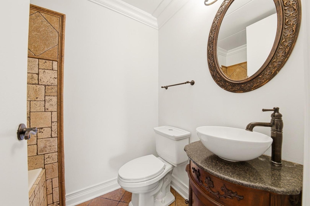 16 E Old Willow Road - Photo 10
