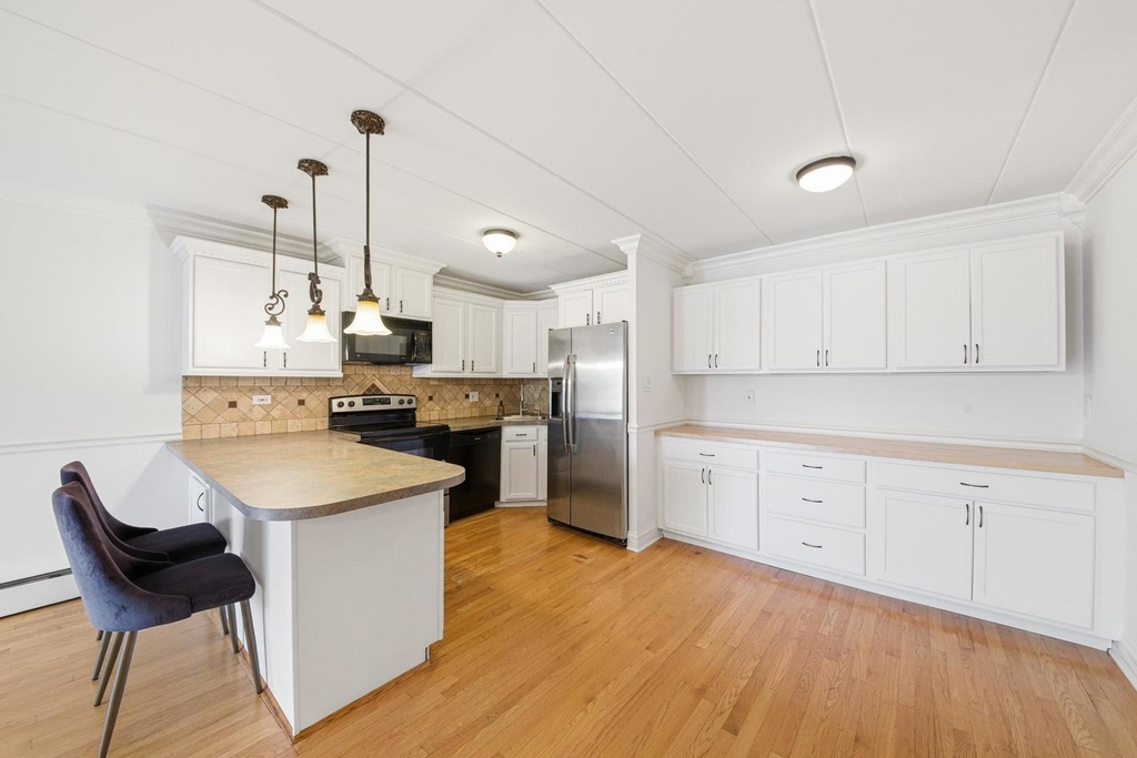 16 E Old Willow Road - Photo 4